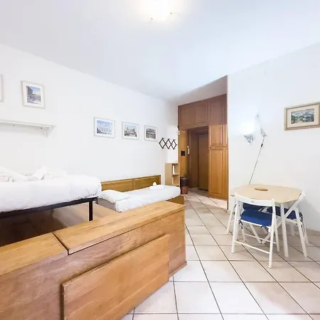 아파트 Studio, Metro+train To Fco